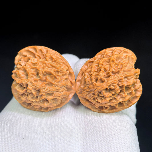 Miniature Butterfly-Form Apple Garden Wenwan Walnut Pair — 34.0mm x 33.0mm | XZHD-C1C5E - ThePatinaProject