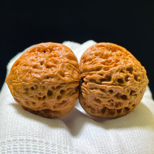 The "Great Reunion × Six-Sided Sovereign" (Da Tuan Yuan × Liu Mian Zun) Miniature Finger-Twirling Pair | 34. - ThePatinaProject