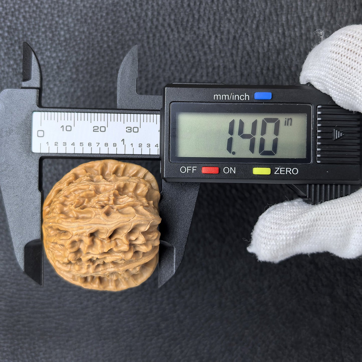 The "White Lion" (Bai Shi Zi) Pair | 40.0mm x 39.0mm | BSJ-405 - ThePatinaProject