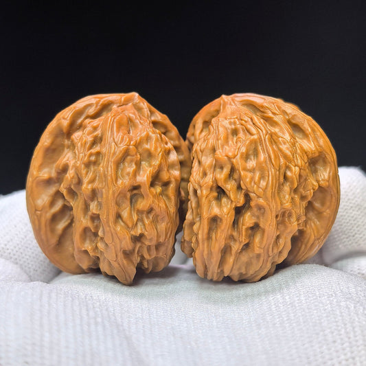 "White Lion Half-Wall" Baishizi Banbi Wenwan Walnuts Pair | 35.0mm x 42.0mm | BSJBB-C237E - ThePatinaProject
