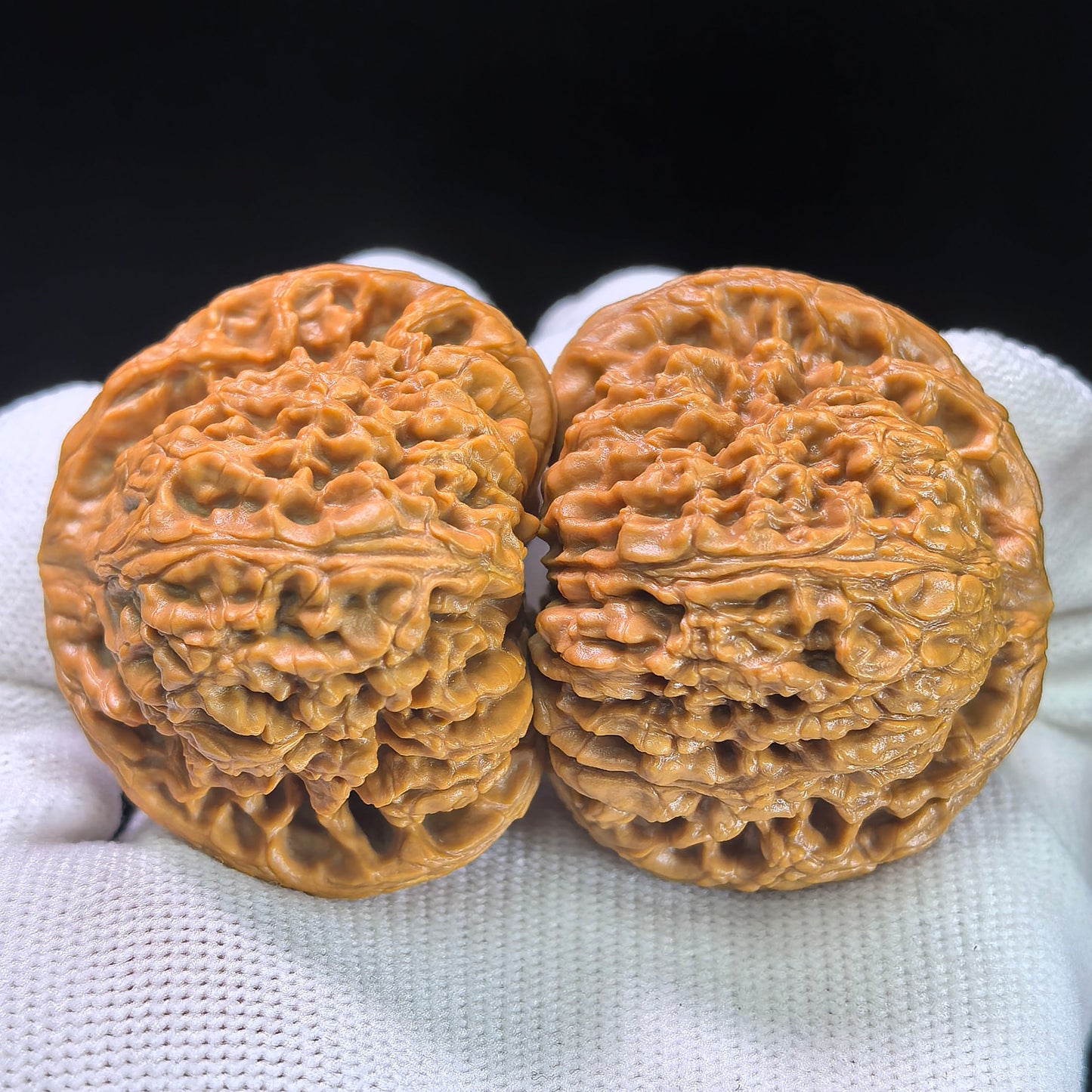 Nanjiangshi Scholar Walnuts "Spherical Heart" Variant | Premium Select 46.0mm x 43.0mm | Stock ID: NJS-1303C