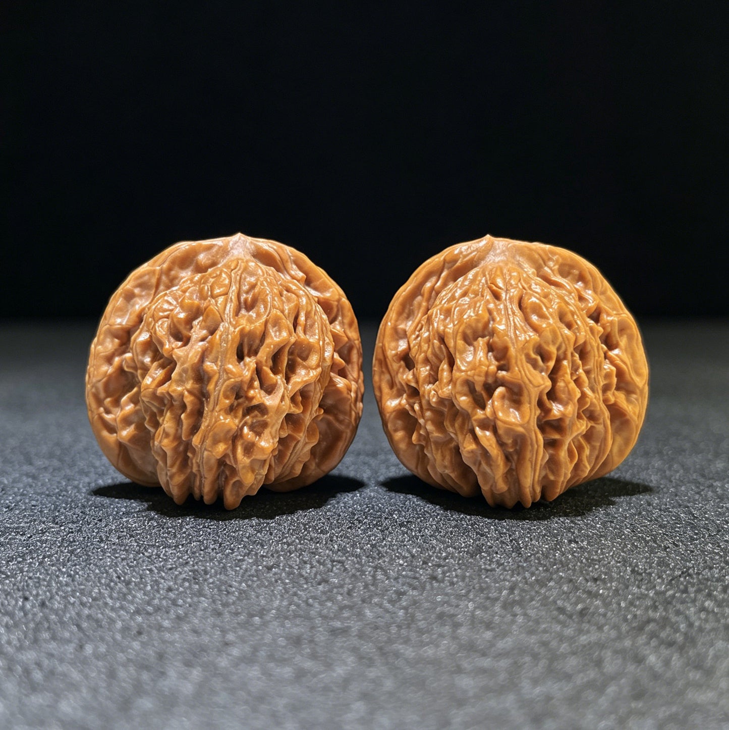 Sizuolou Scholar Walnuts Pair | 40.0mm x 38.0mm | Classic Deep-Belly Format | Stock ID: SZL-1104