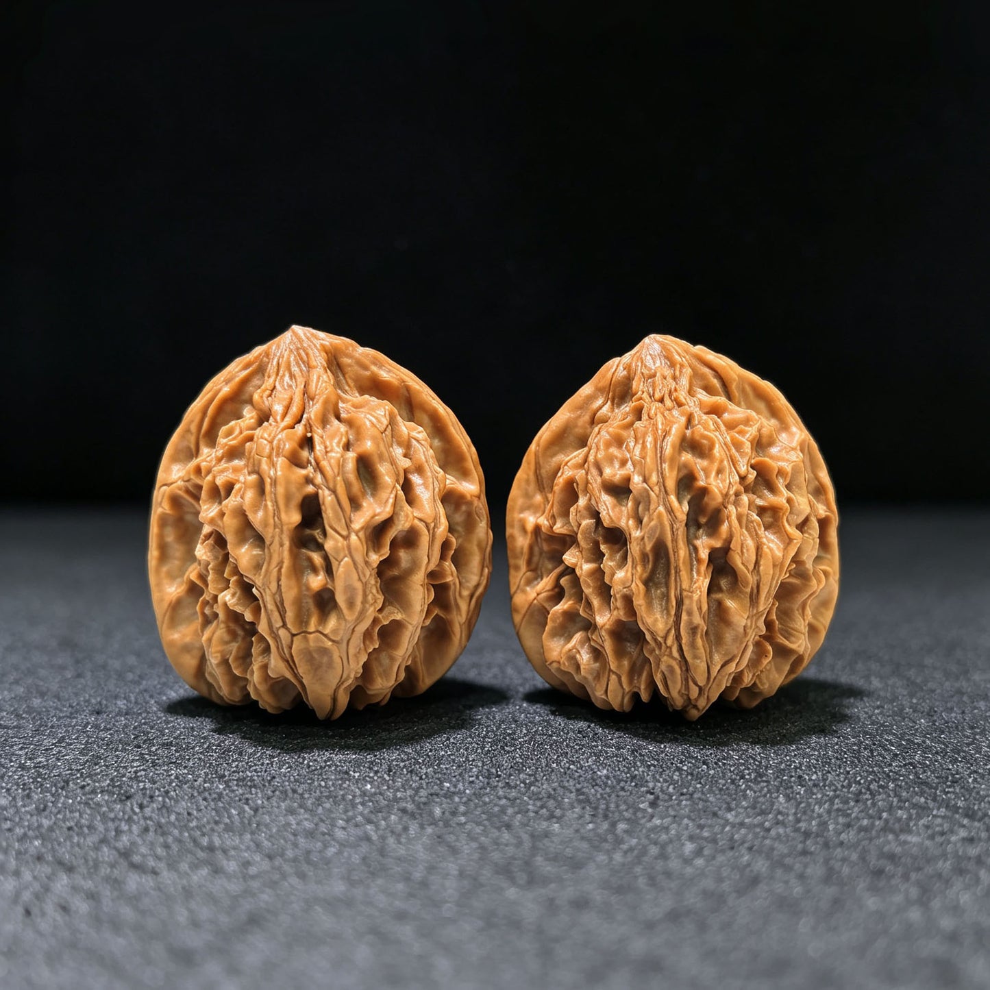 "Sky-Piercing Eight-Rib" Tongtian Ba TTB-1102 Low-Profile Wenwan Walnuts Pair | 35.0mm x 34.0mm | TTB-1102