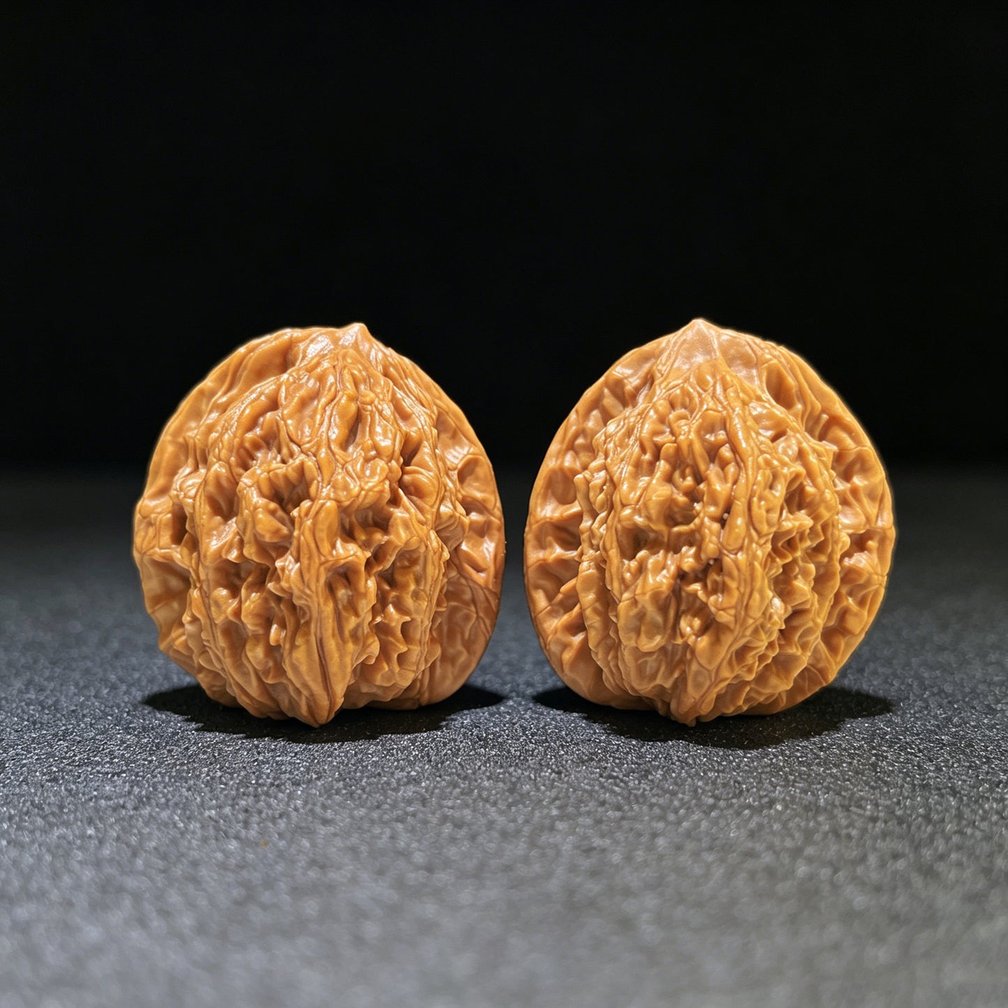 "Wheat Ear Tiger Head" Maisui Hutou Wenwan Walnuts Pair | 41.0mm x 39.0mm | MSHT-1104
