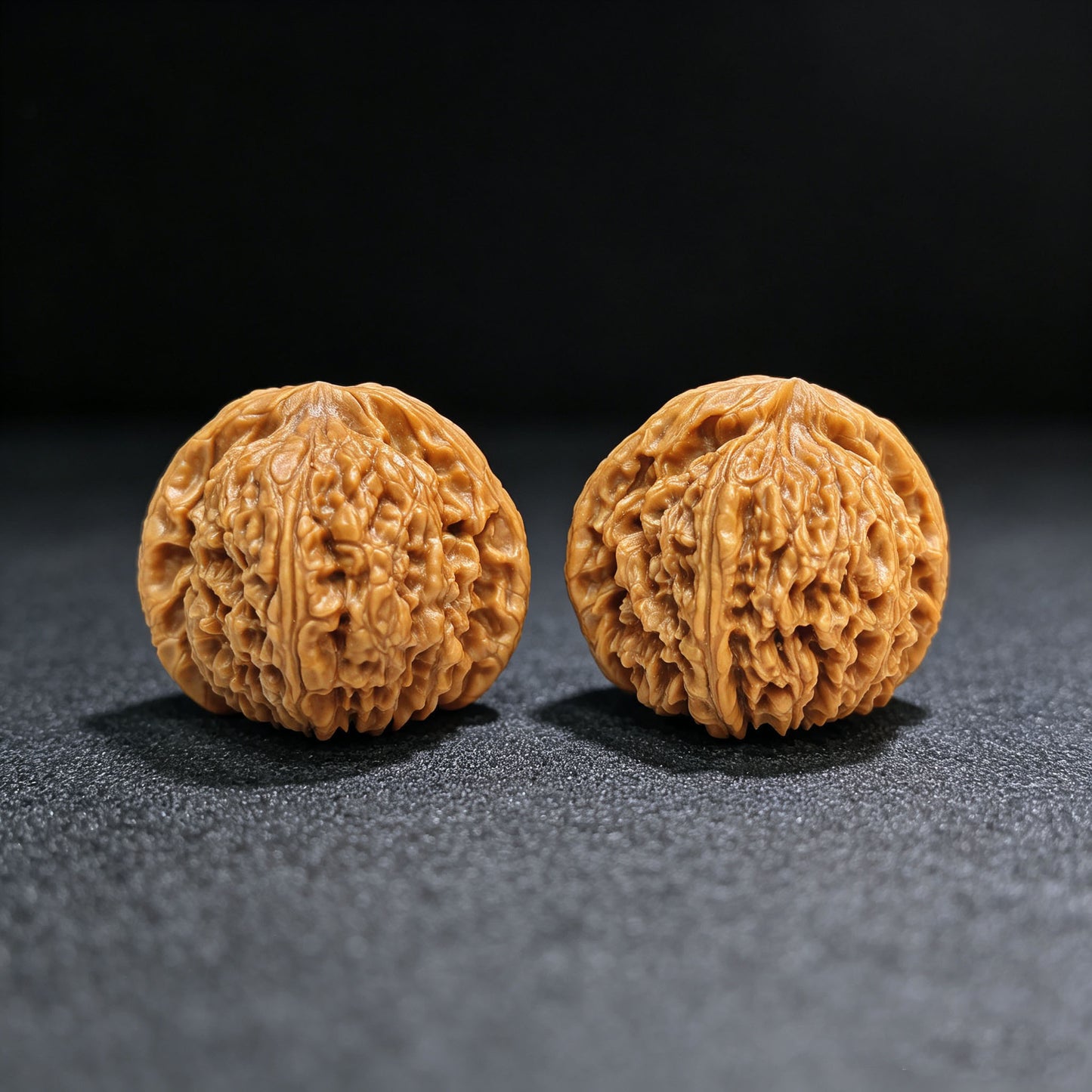 "Nanjiang Stone" Nanjiangshi Classic Heritage Wenwan Walnuts Pair | 43.0mm x 42.0mm | NJS-1504C