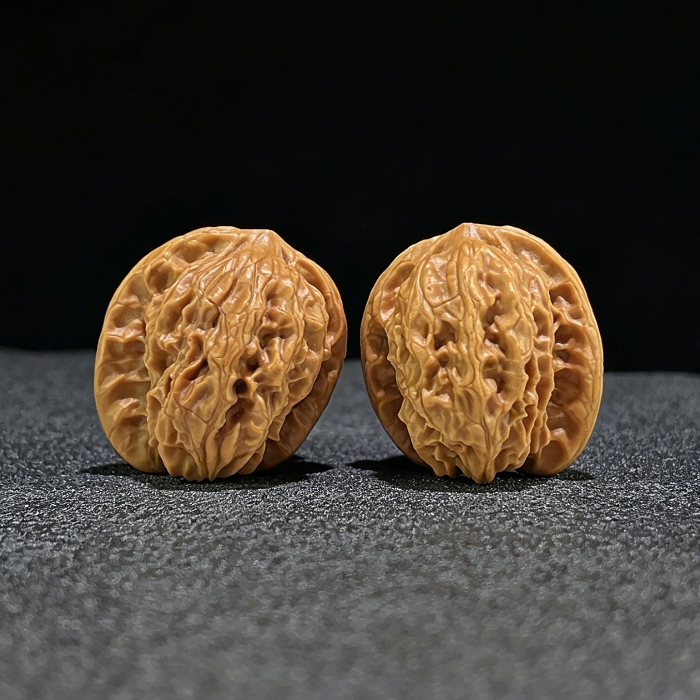 The "Wild Wolf" (Ye Lang) Full-Bellied Pocket Pair | 32.0mm x 35.0mm | YL-601