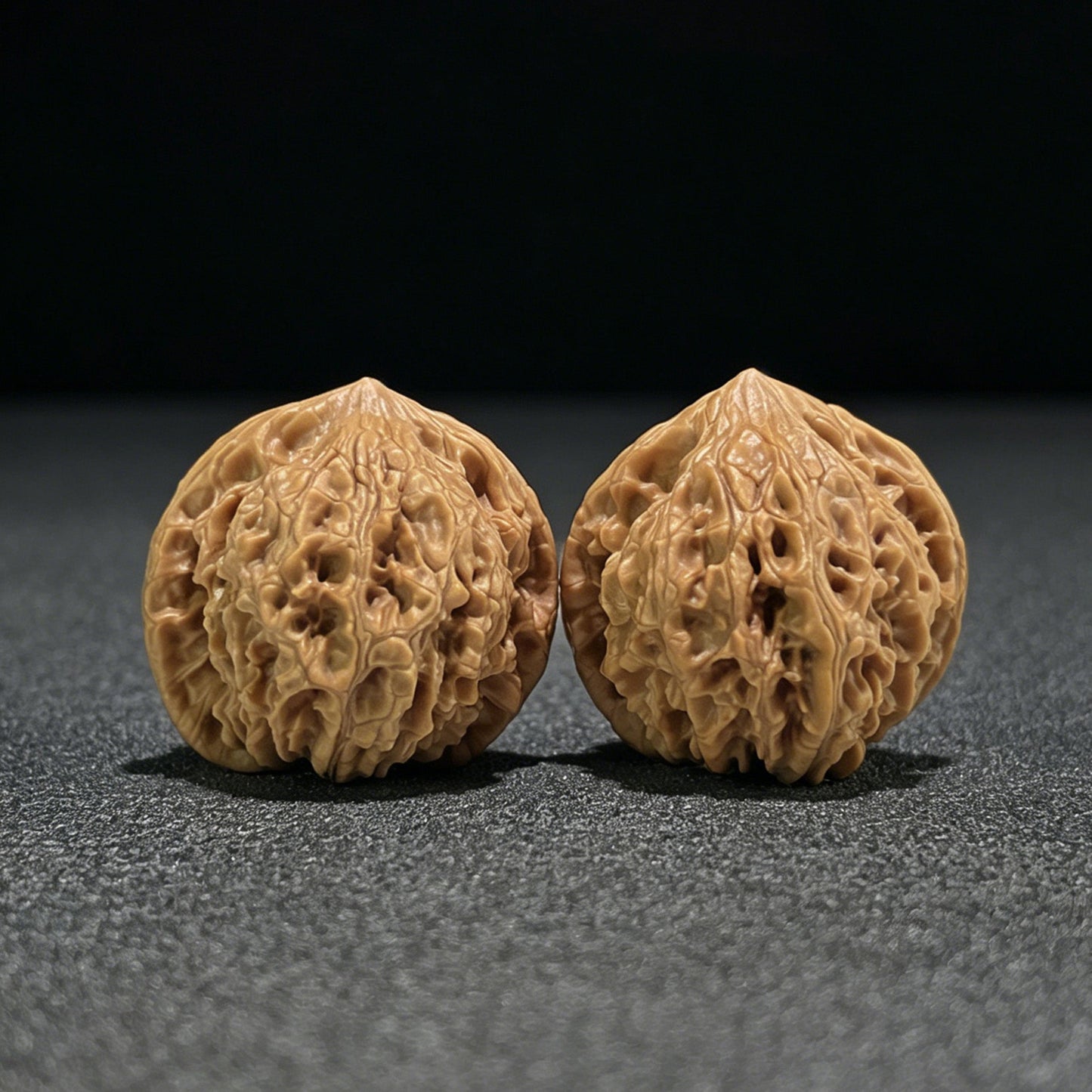 The "Baihua Mountain Qilin" (Qi Lin Wen) Ergonomic Giant Pair | 40.0mm x 37.0mm | BHSQLW-706