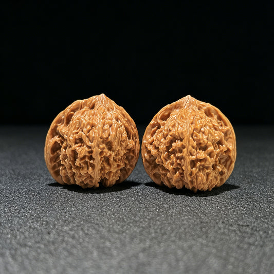 "Starry Sky" Mantianxing Wenwan Walnuts Pair | 37.0mm x 36.0mm | MTX-1105