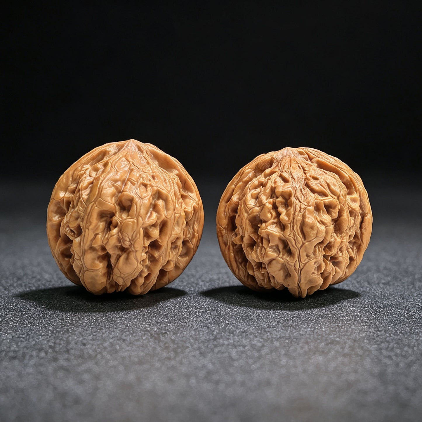 "Red Koi" Hongjinli HJL-17B1C Low-Profile Wenwan Walnuts Pair | 39.0mm x 42.0mm | HJL-17B1C