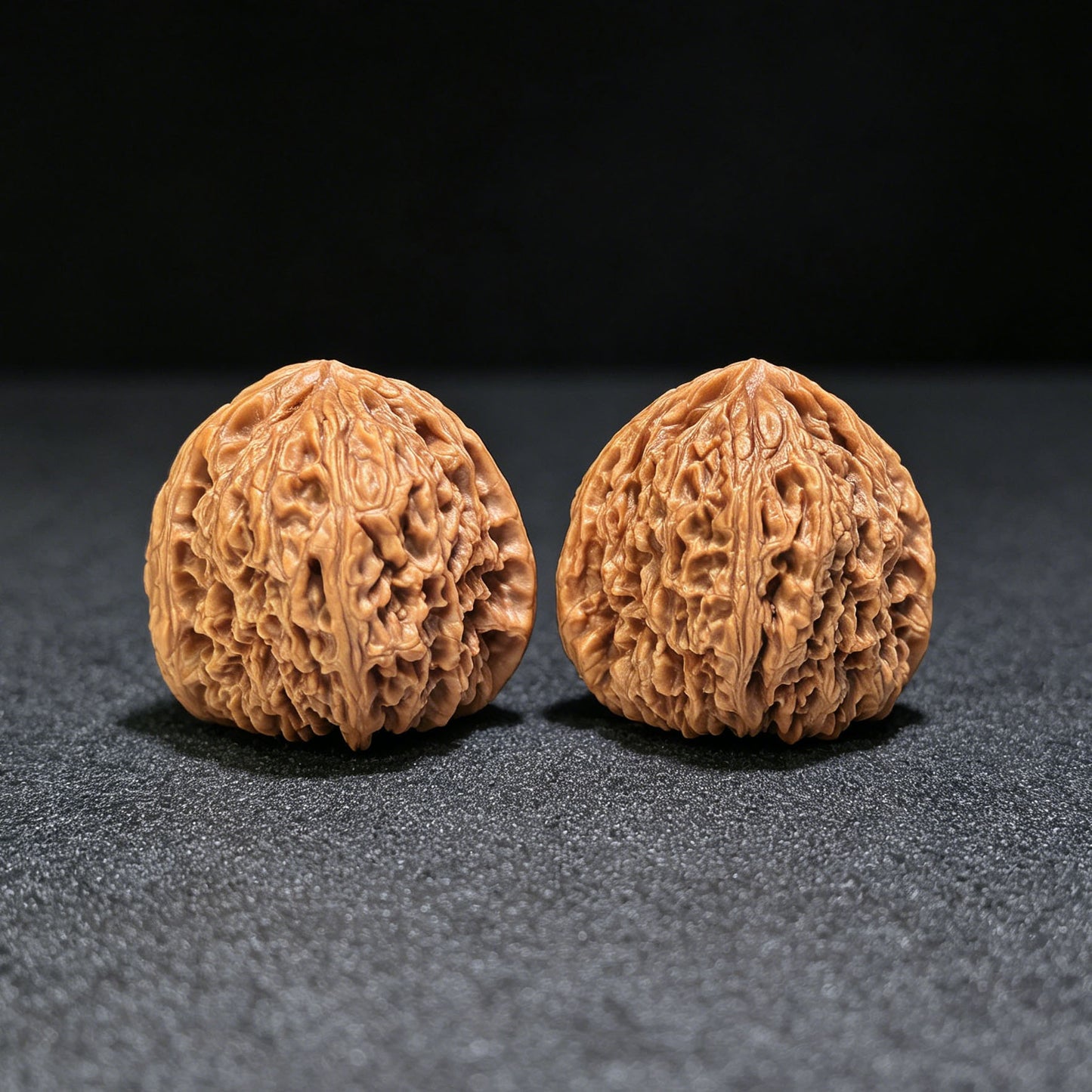 "Triangle Concave Base" Sanjiao Aodi Nanjiangshi Wenwan Walnuts Pair | 41.0mm x 39.0mm | NJS-1514C