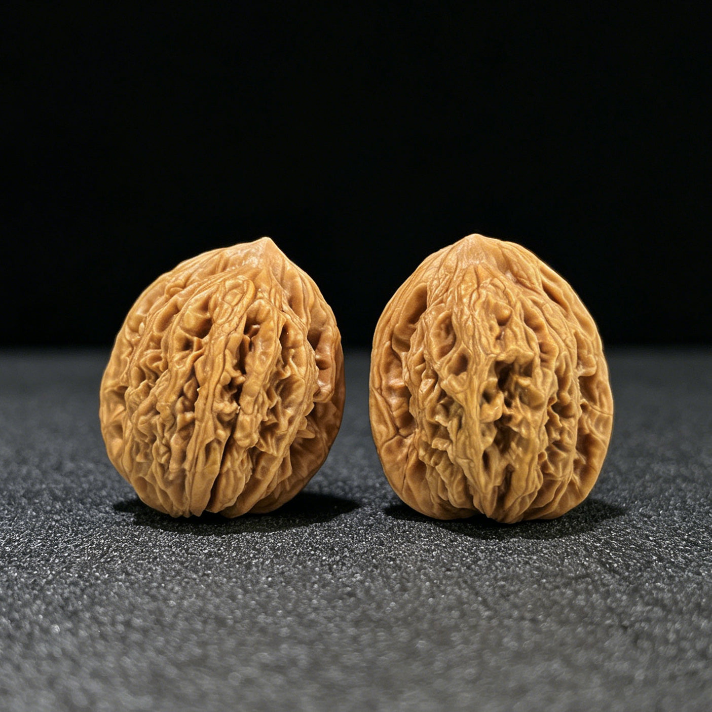Mai Sui Hu Tou (Wheat Ear Tiger Head) Scholar Walnuts Pair | 33.0mm x 33.0mm | Stock ID: MSHT-1003