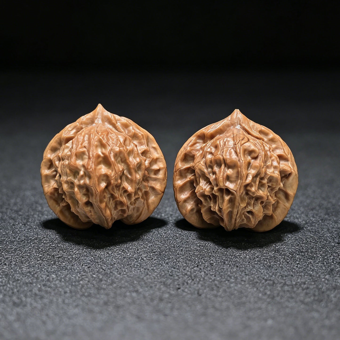 "High Apex Tutu" Gaojian Tutu Wenwan Walnuts Pair | 41.0mm x 39.0mm | TT-1551C