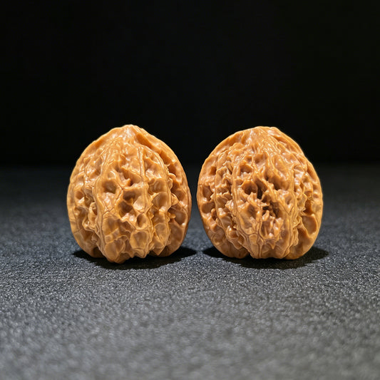"Apple Garden" Pingguoyuan Handgedrehte Wenwan Walnüsse (Paar) | 34.0mm x 36.0mm | Artikel-Nr.: PGY-1104