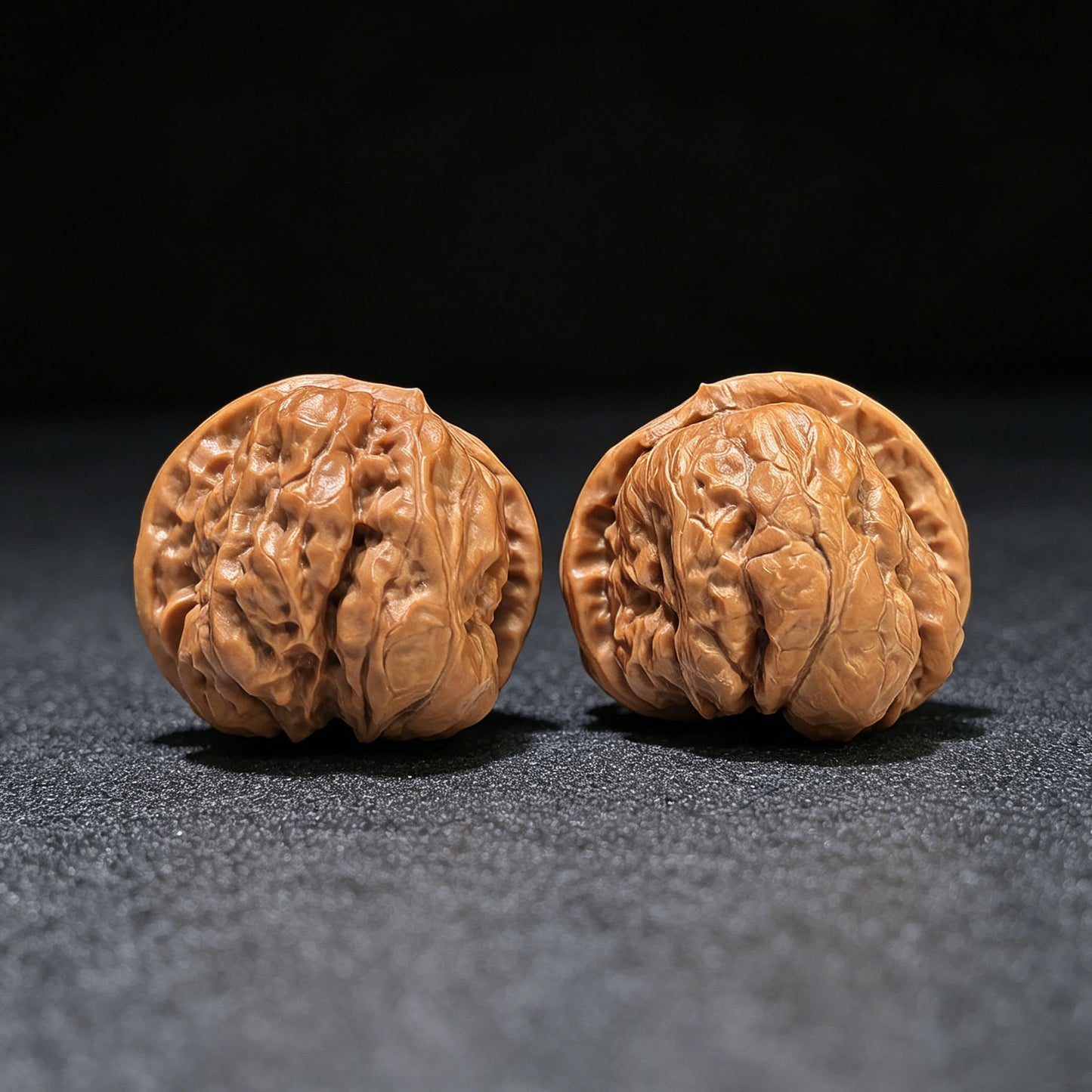 "Toad Head Hawk-Beak Vulture" (Hamatou Yingzui Zuoshandiao) Scholar Walnuts Pair | 37.0mm x 41.0mm | Inverse Deep-Belly Profile | Singularities Grade Masterpiece | Stock ID: HMTYZZSD-CG202E