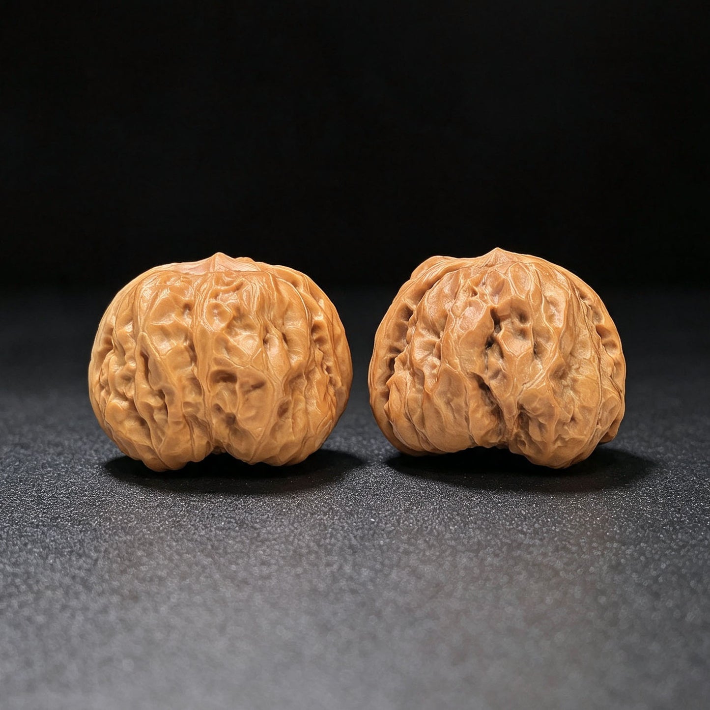 "Toad Head" Hamatou Classic Heritage Low-Profile Wenwan Walnuts Pair | 38.0mm x 38.0mm | HMT-1501C