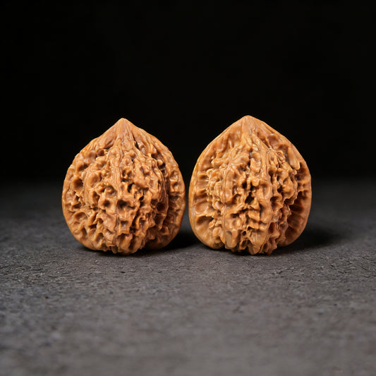 The "Large Official's Hat" (Da Guan Mao) Pair | 45.0mm x 40.0mm | DGMAZ-301