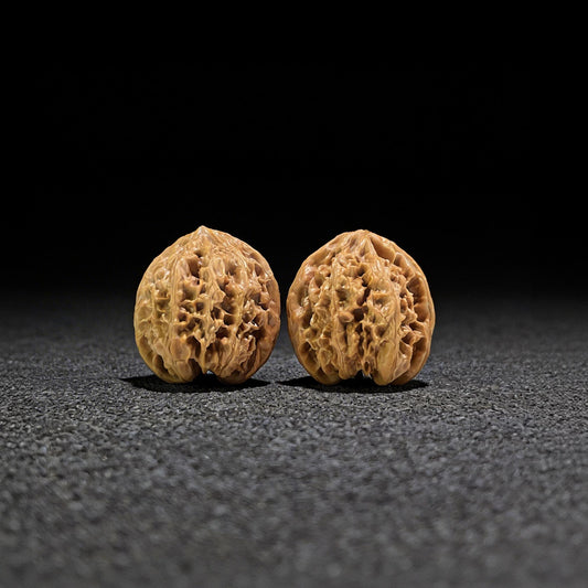 The "Wild Ox" (Ye Niu) Pair | 43.0mm x 42.0mm | YN-701