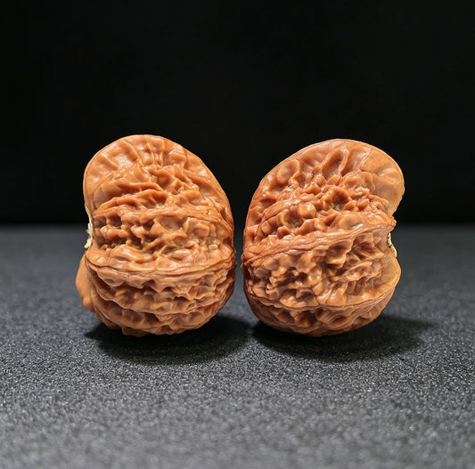 "Palace Lantern Butterfly Smooth-Sailing" (Gongdeng Hudie Yifan) Scholar Walnuts Pair | 39.0mm x 37.0mm | Singularities Grade Masterpiece | Stock ID: GDHDYF-CG205E