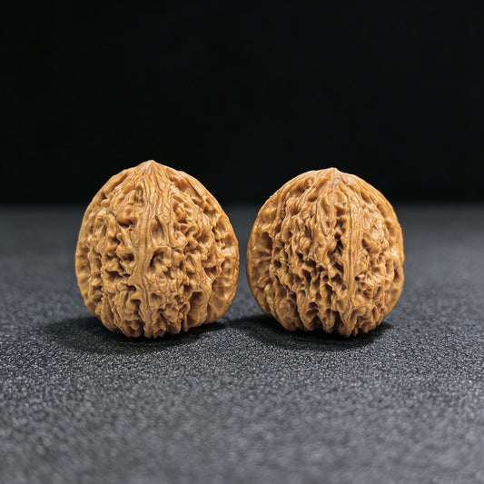 "Tri-Rib Nanjiangshi" Dreiseitige Nanjiangshi Wenwan Walnüsse (Paar) | 41,0 mm x 40,0 mm | Artikelnummer: NJS-1505C