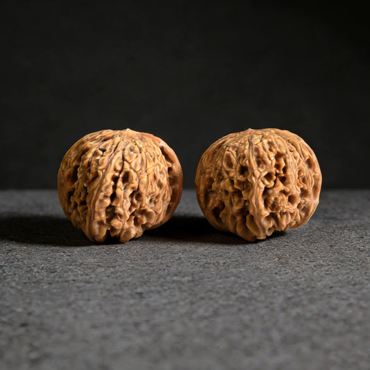 The "Dragon Cave Valley" (Long Dong Yu) Pair | 39.0mm x 37.0mm | LDY-01