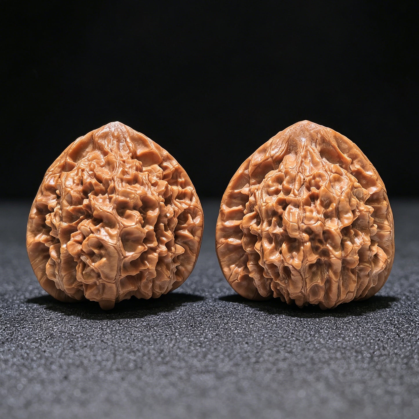 The "Heart-Shaped Concave Base Big Official Hat" Masterpiece Pair | 49.0mm x 45.0mm | DGM-1204C