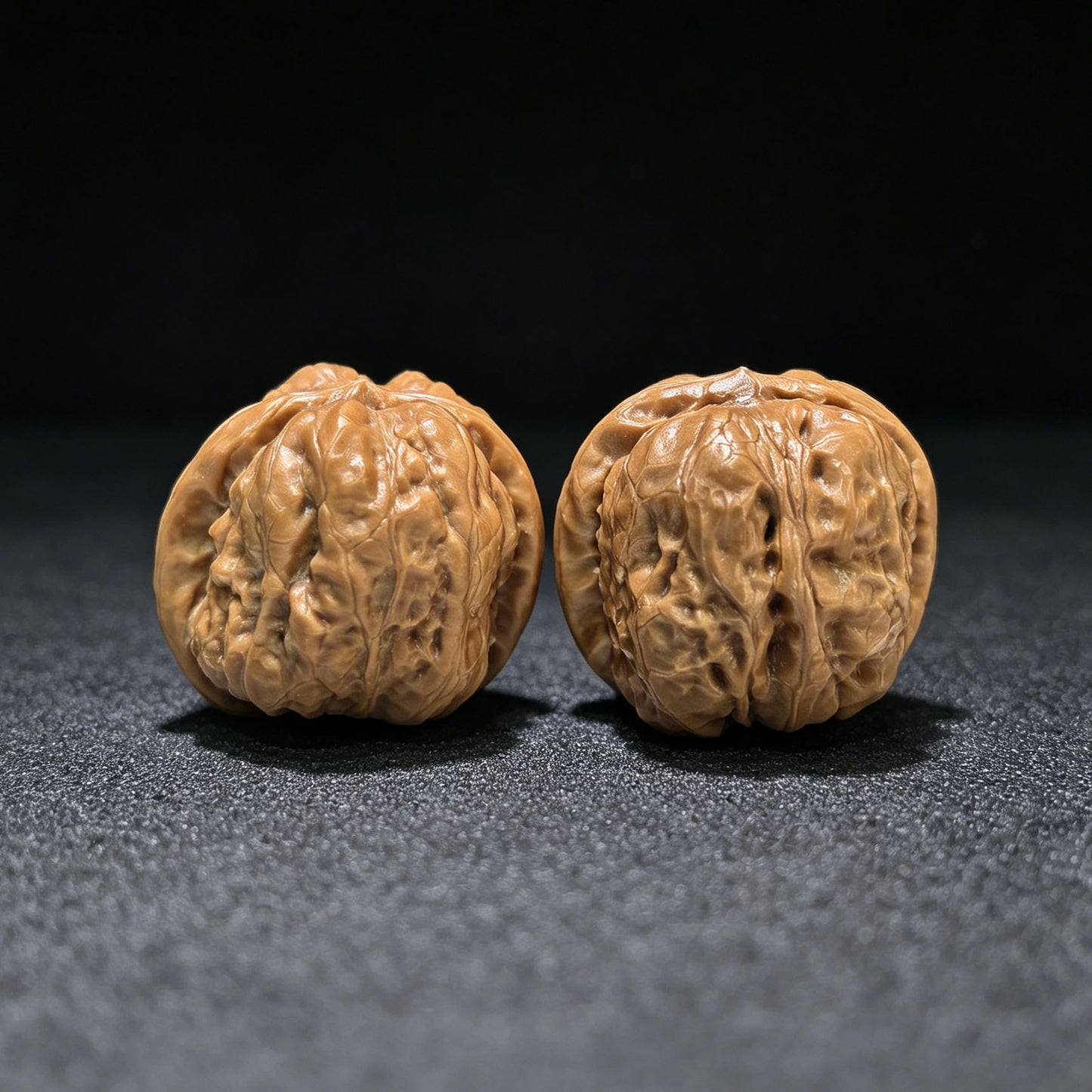 "Jade Toad Crystal Frog" Yuchan Shuijingwa Wenwan Walnuts (Pair) | 34.0mm x 35.0mm | Stock ID: W-1104