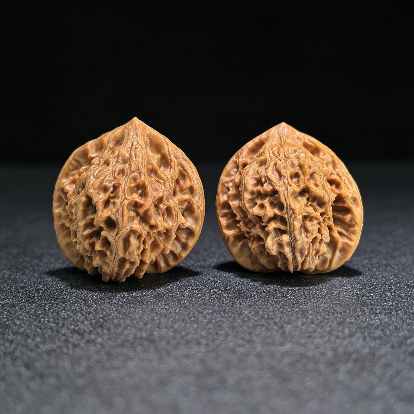 "Peach Heart Xiayun Ridge" Taoxin Xiayunling XYL-1405 Low-Profile Wenwan Walnuts Pair | 39.0mm x 37.0mm | XYL-1405