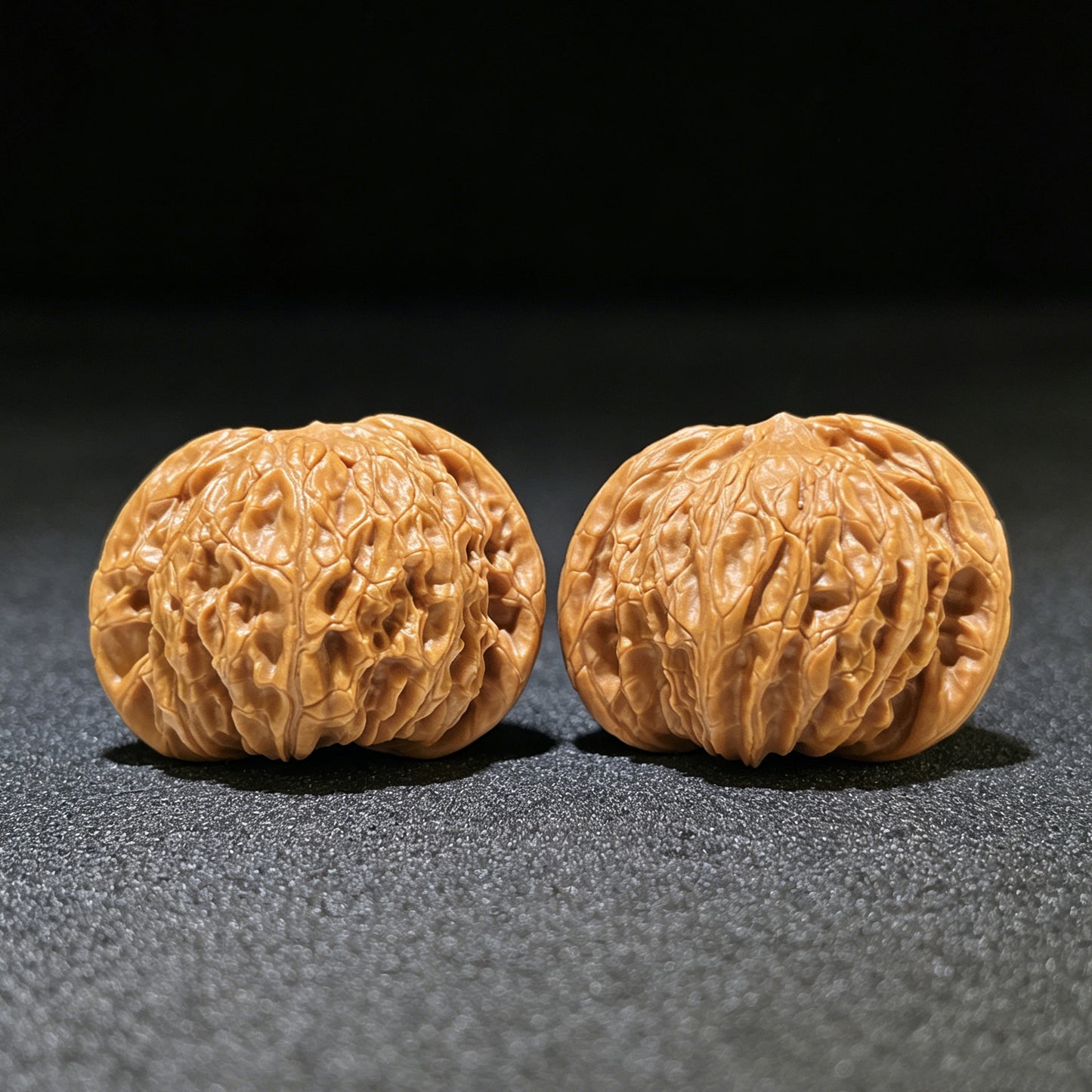 "Wild Millstone" Yesheng Mopan Wenwan Walnuts Pair | 44.0mm x 39.0mm | MP-1113