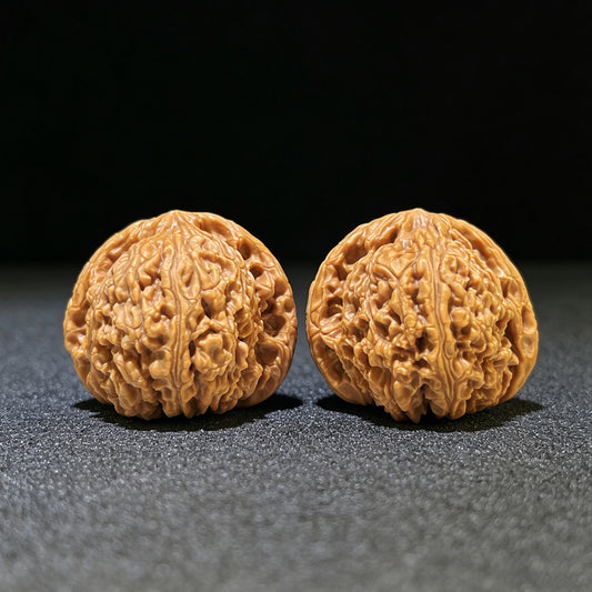 "Nanjiang Stone" Nanjiangshi Wenwan Walnuts Pair | 42.0mm x 43.0mm | NJS-1103