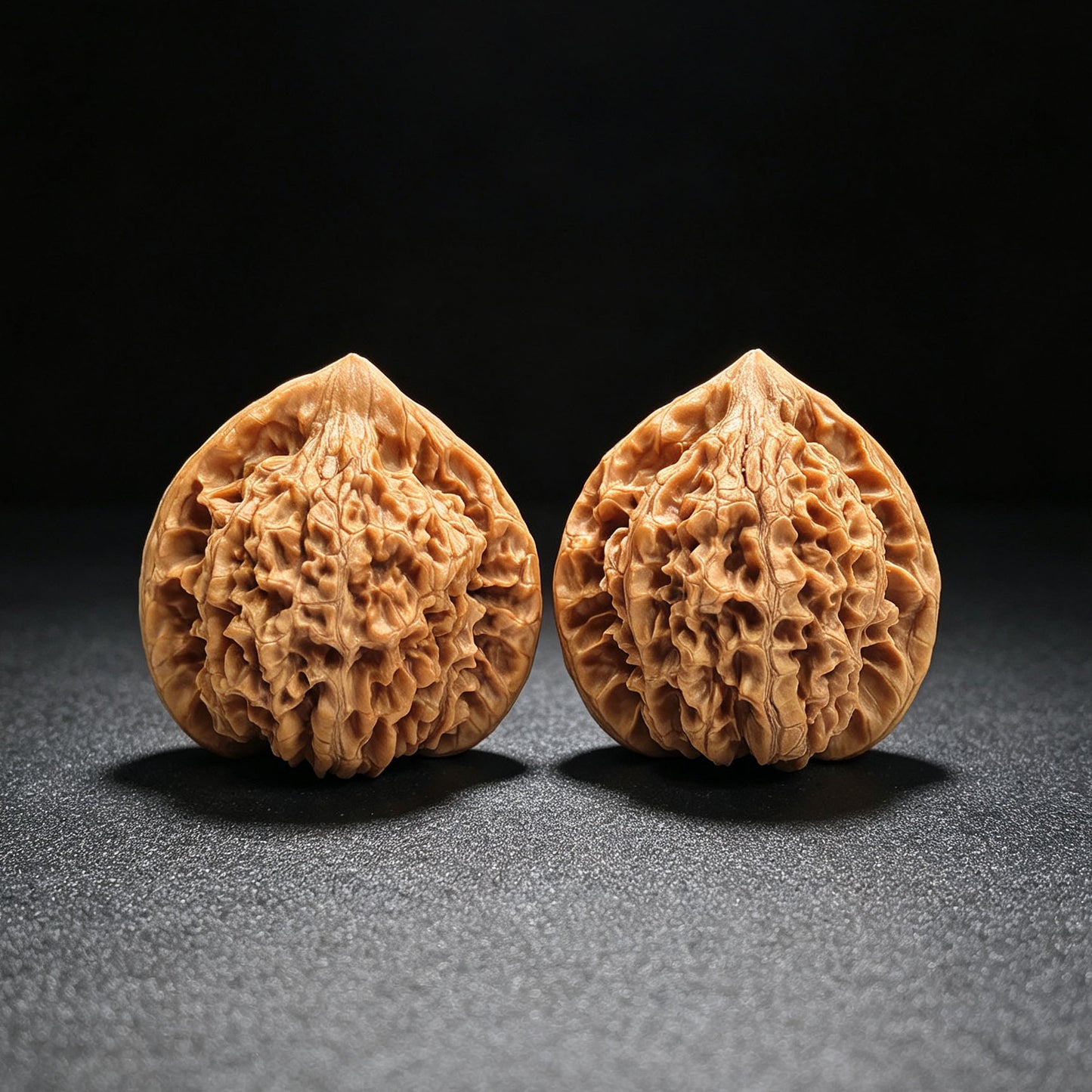 "Concave Base Peach Heart Qilin Texture" Aodi Taoxin Qilinwen BDTXQLW-17G9 Low-Profile Wenwan Walnuts Pair | 49.0mm x 41.0mm | BDTXQLW-17G9