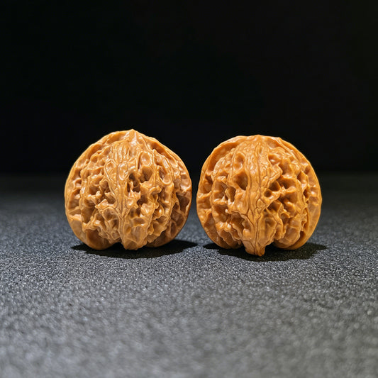 "Apple Orchard" Pingguoyuan Wenwan Walnuts Pair | 36.0mm x 35.0mm | PGY-1102