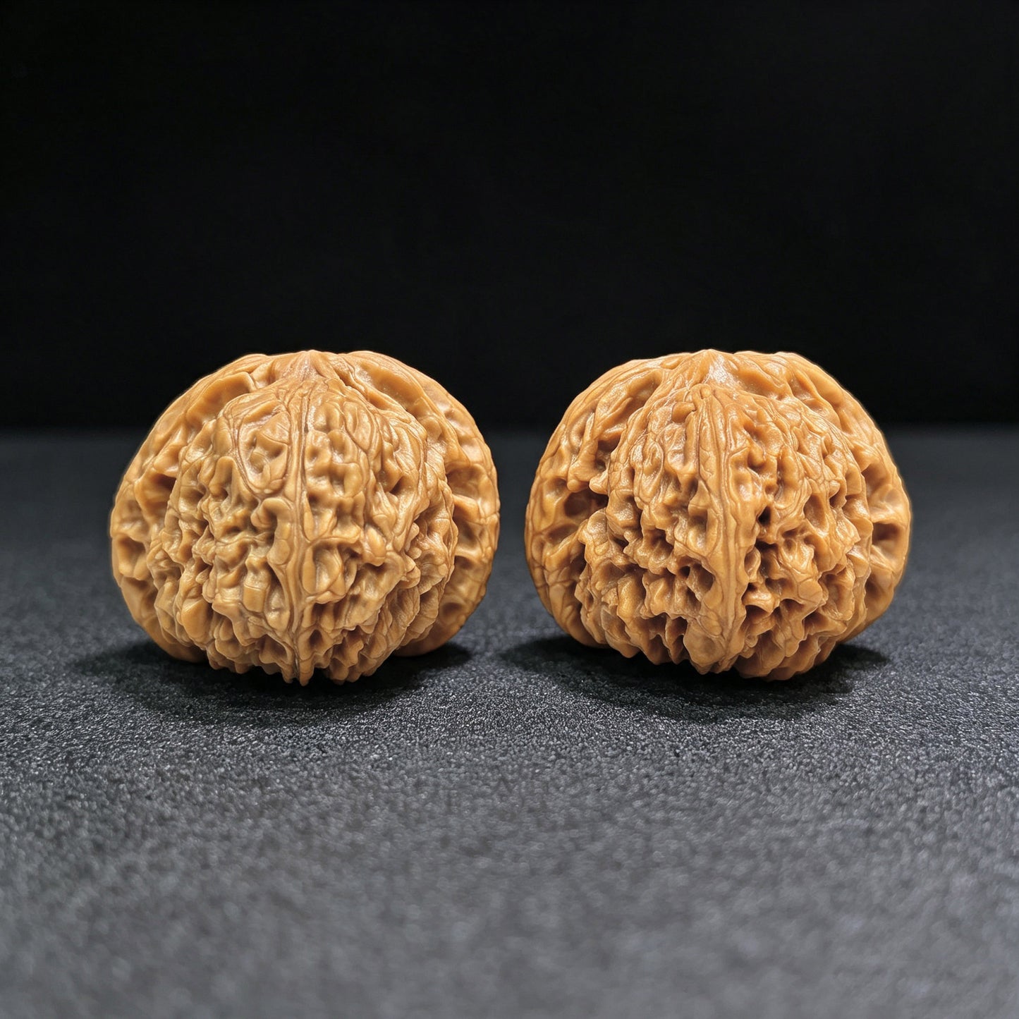 "Spherical Nanjiangshi Lionhead" Qiuxing Nanjiangshi NJS-1501C Low-Profile Wenwan Walnuts Pair | 44.0mm x 44.0mm | NJS-1501C