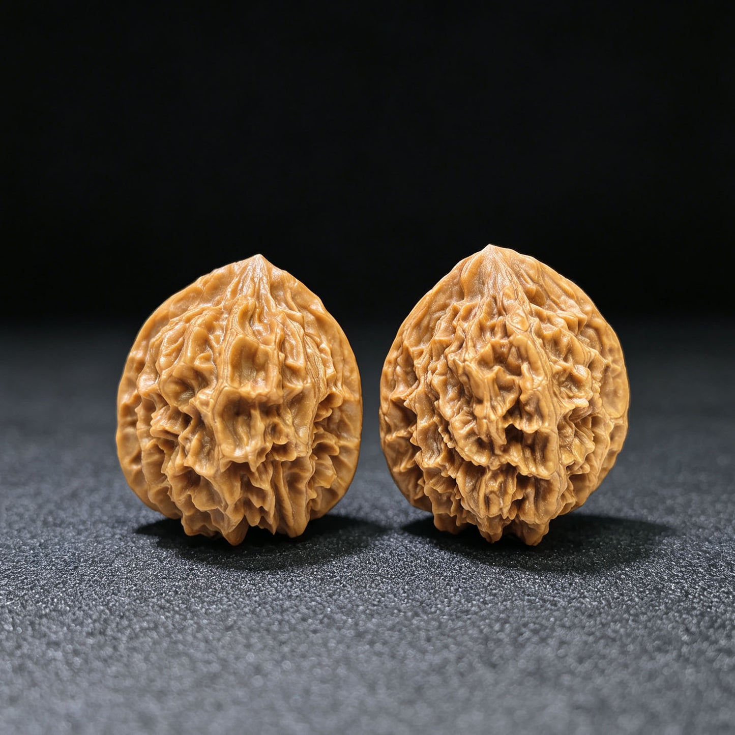 "Dragon Scale" Longlin LL-1601 Classic Wenwan Walnuts Pair | 40.0mm x 39.0mm | LL-1601