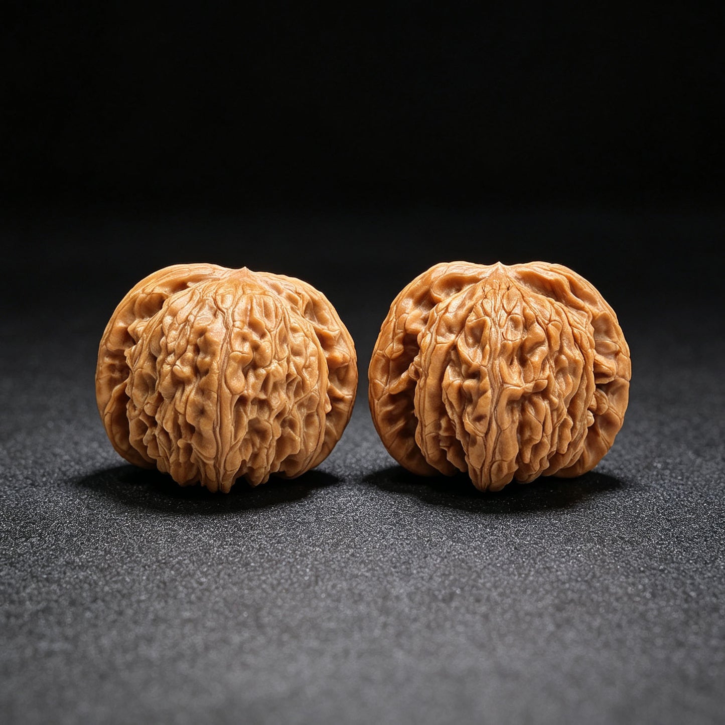"Sunken Tip White Lionhead" Menjian Baishizi AJBSZ-17G8 Low-Profile Wenwan Walnuts Pair | 42.0mm x 40.0mm | AJBSZ-17G8