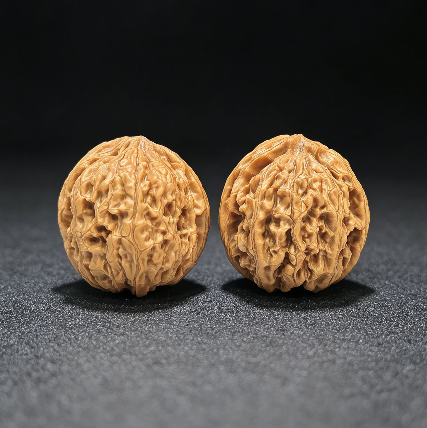 "Red Koi" Hongjinli Low-Profile Wenwan Walnuts Pair | 38.0mm x 39.0mm | HJL-1501C