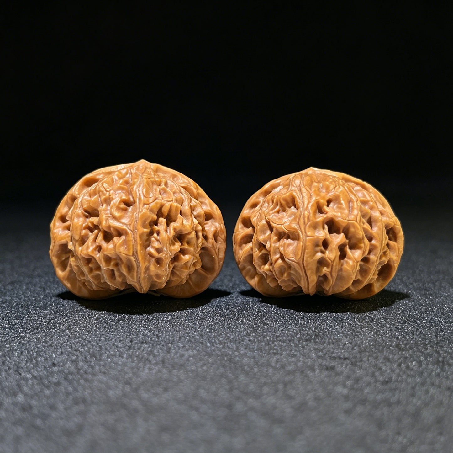 Gongdeng Lion Head (Palace Lantern) Scholar Walnuts Pair | 42.0mm x 41.0mm | Stock ID: GD-1103