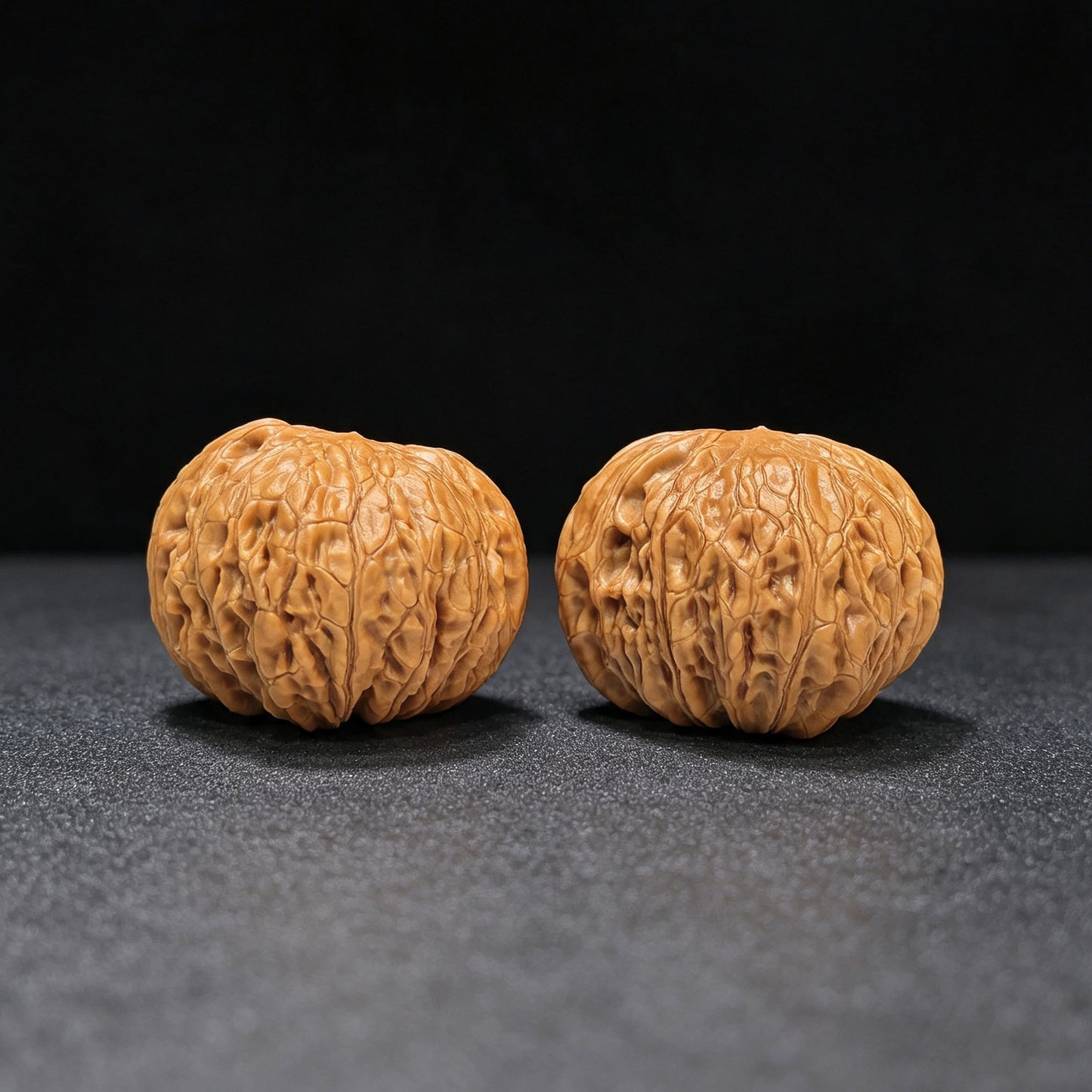 "Iron Hammer Sister" Tiechui Maimai TCMM-SY1C4 Low-Profile Wenwan Walnuts Pair | 41.0mm x 40.0mm | TCMM-SY1C4