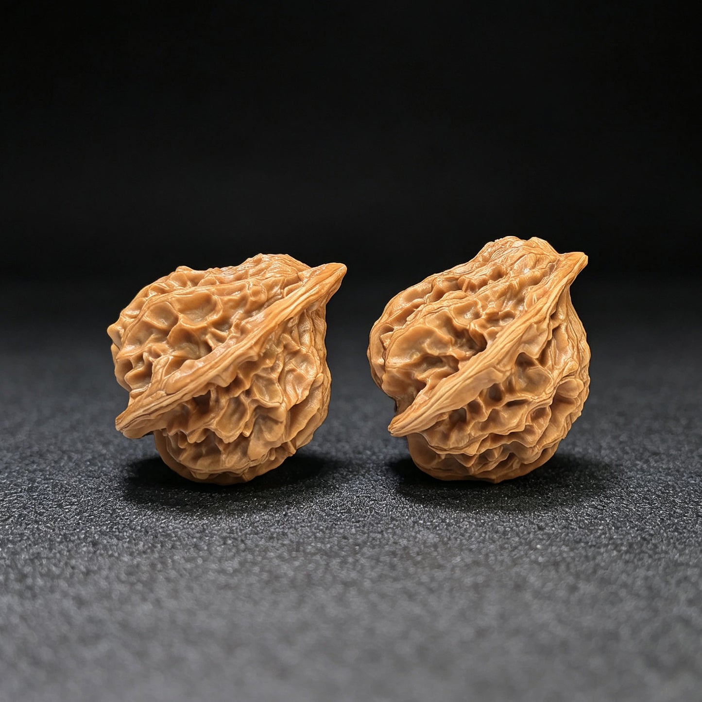 "Little Bird" Xiaoniao Wenwan Walnuts Pair | 34.0mm x 33.0mm | YL-01SY