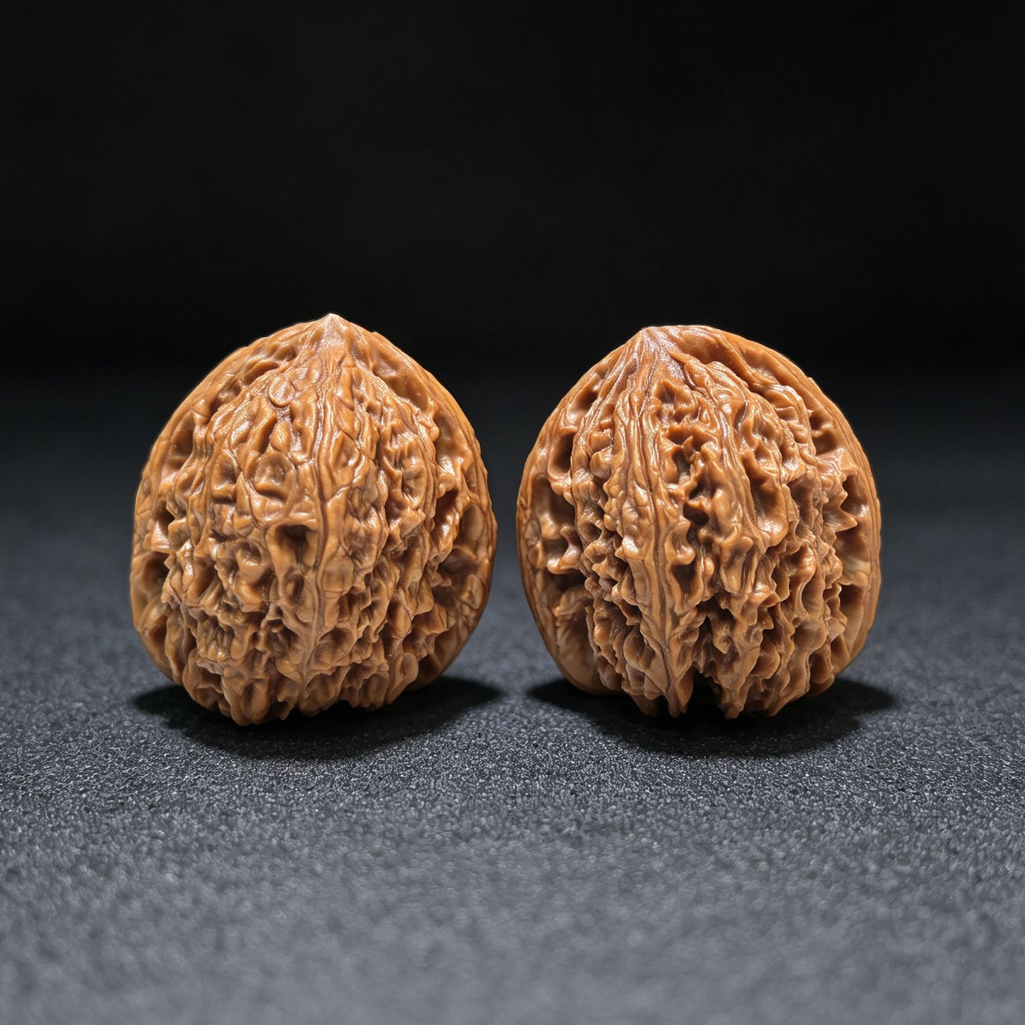 "Nanjiangshi Lionhead" Nanjiangshi NJS-1109 Low-Profile Wenwan Walnuts Pair | 36.0mm x 38.0mm | NJS-1109