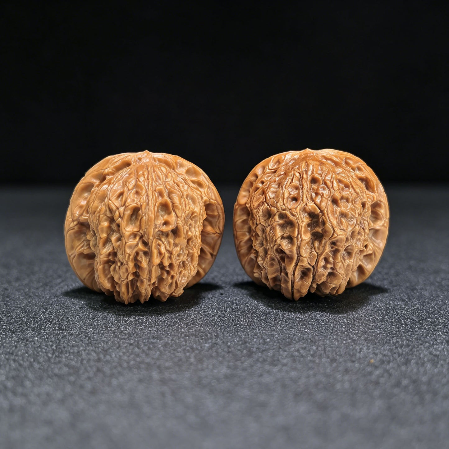 "Blood Kylin" Xueqilin Wenwan Walnuts (Pair) | 37.0mm x 37.0mm | Stock ID: XQL-1402