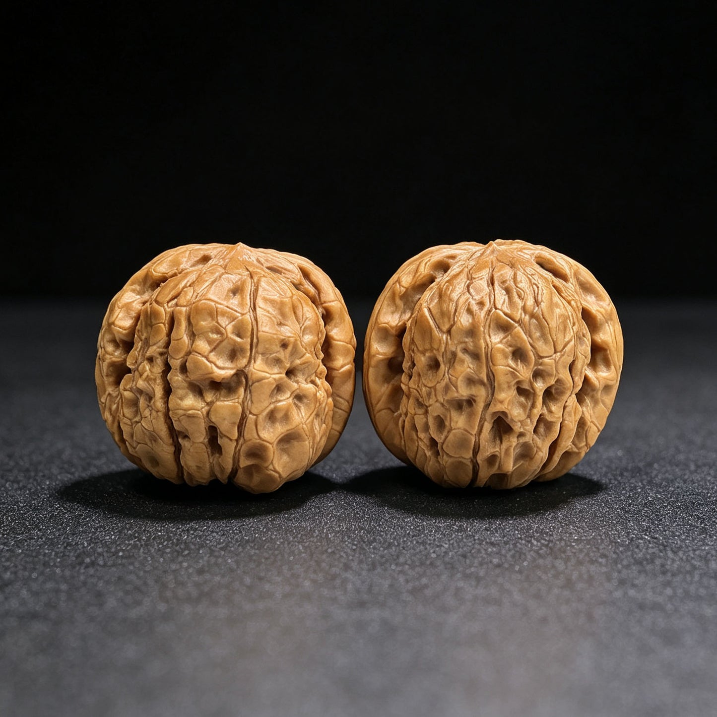 "Oracle Bone Script" Jiaguwen JGW-17B7C Low-Profile Wenwan Walnuts Pair | 35.0mm x 35.0mm | JGW-17B7C