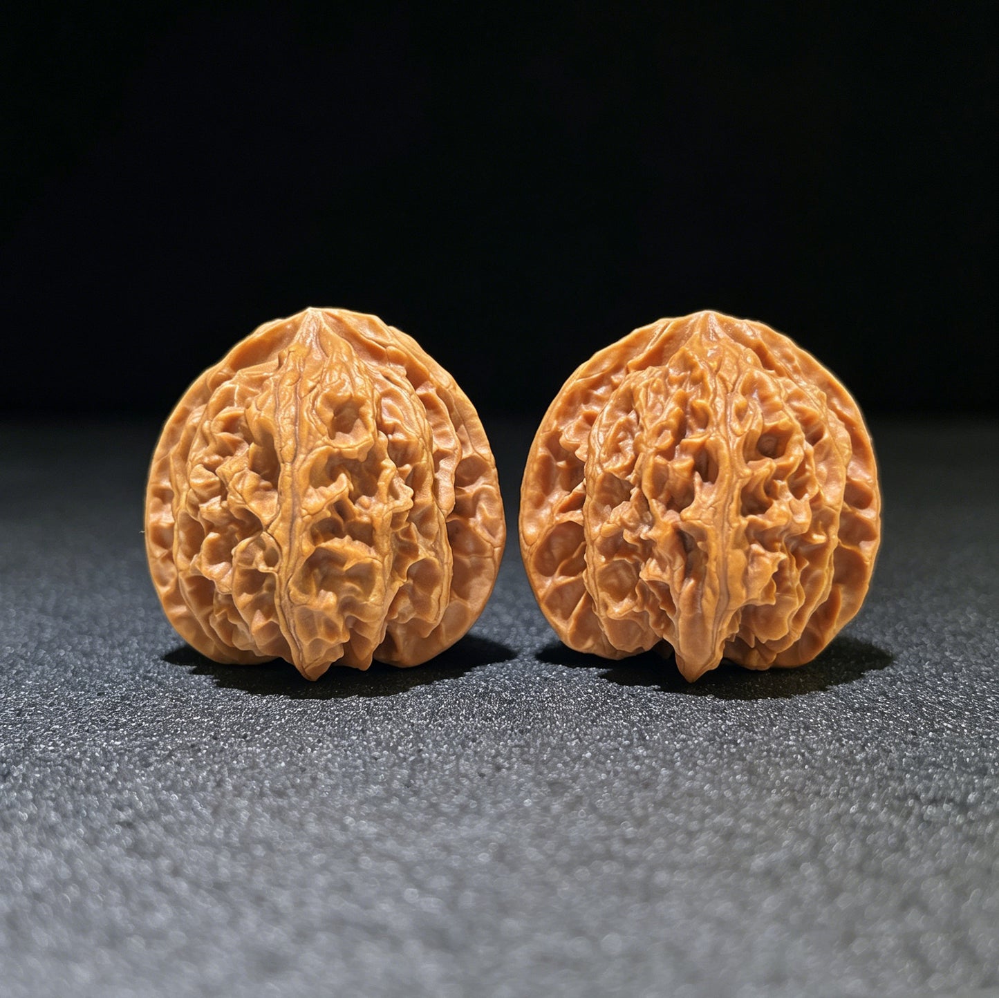 "Apple Garden" Pingguoyuan PGY-1108 Low-Profile Wenwan Walnuts Pair | 41.0mm x 38.0mm | PGY-1108