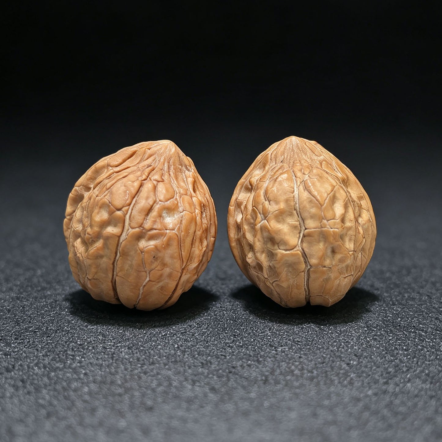 "Mini Turtle Shell Texture" Xiuzhen Gujiaowen XZGJW-1601 Pocket-Sized Wenwan Walnuts Pair | 29.0mm x 34.0mm | XZGJW-1601