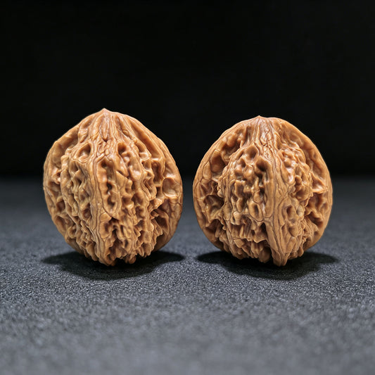 "Beijing Chicken Heart" Beijing Jixin BJJX-1109 Wenwan Walnuts Pair | 42.0mm x 41.0mm | BJJX-1109