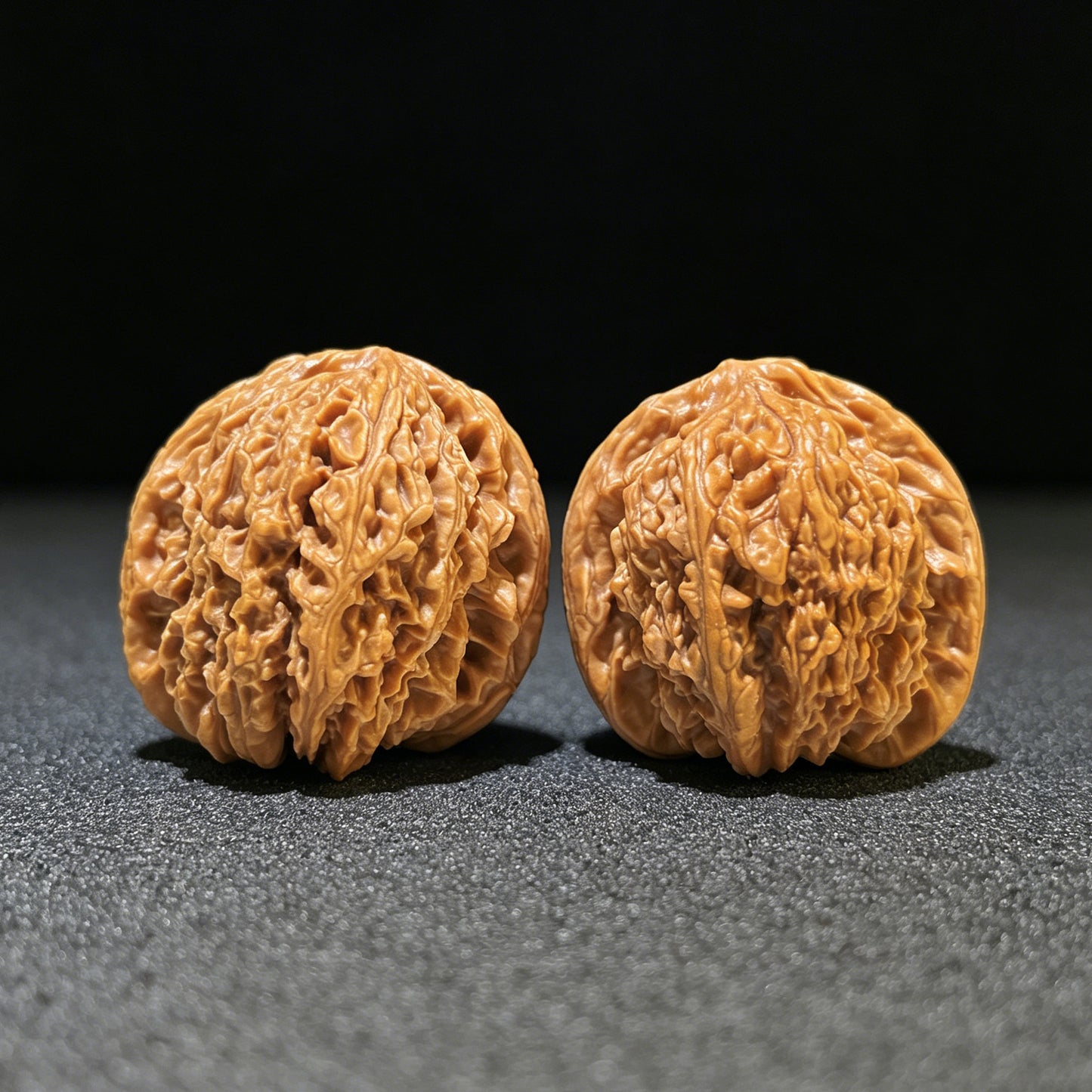"Nanjiangshi Lionhead" Nanjiangshi NJS-1110 Low-Profile Wenwan Walnuts Pair | 39.0mm x 38.0mm | NJS-1110