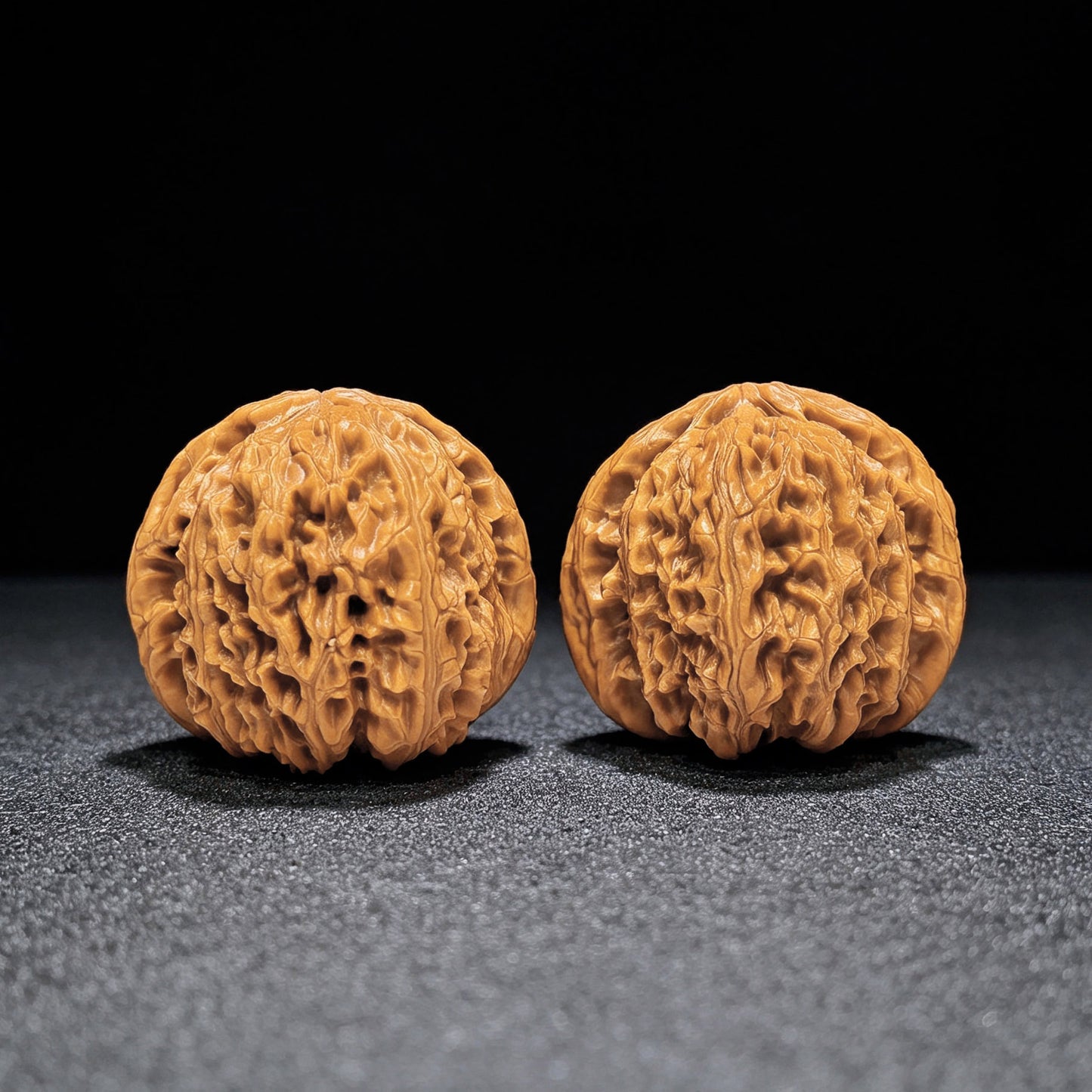 "Spherical White Lionhead" Qiuxing Baishizi QXBSJ-1507C Low-Profile Wenwan Walnuts Pair | 42.0mm x 42.0mm | QXBSJ-1507C