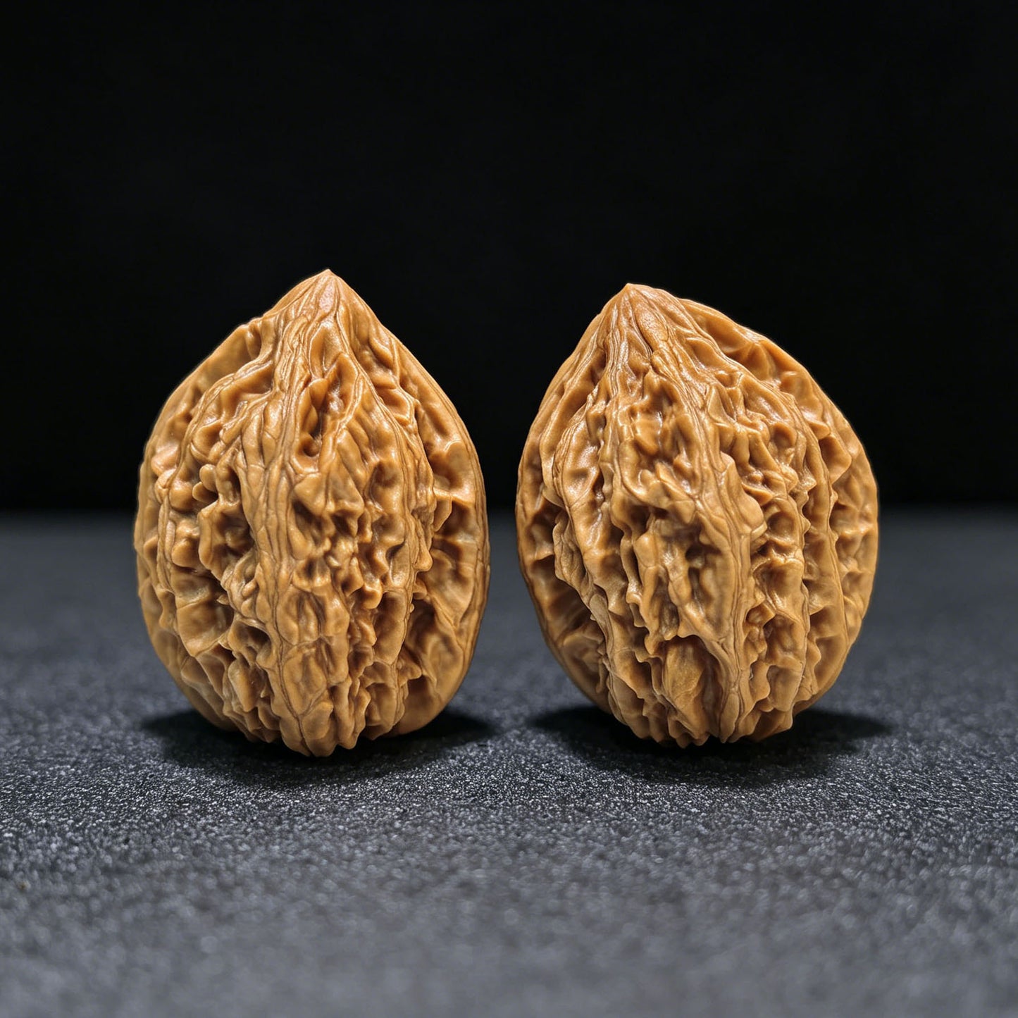 "Beijing Chicken Heart" Beijing Jixin Wenwan Walnuts Pair | 36.0mm x 36.0mm | BJJX-1103