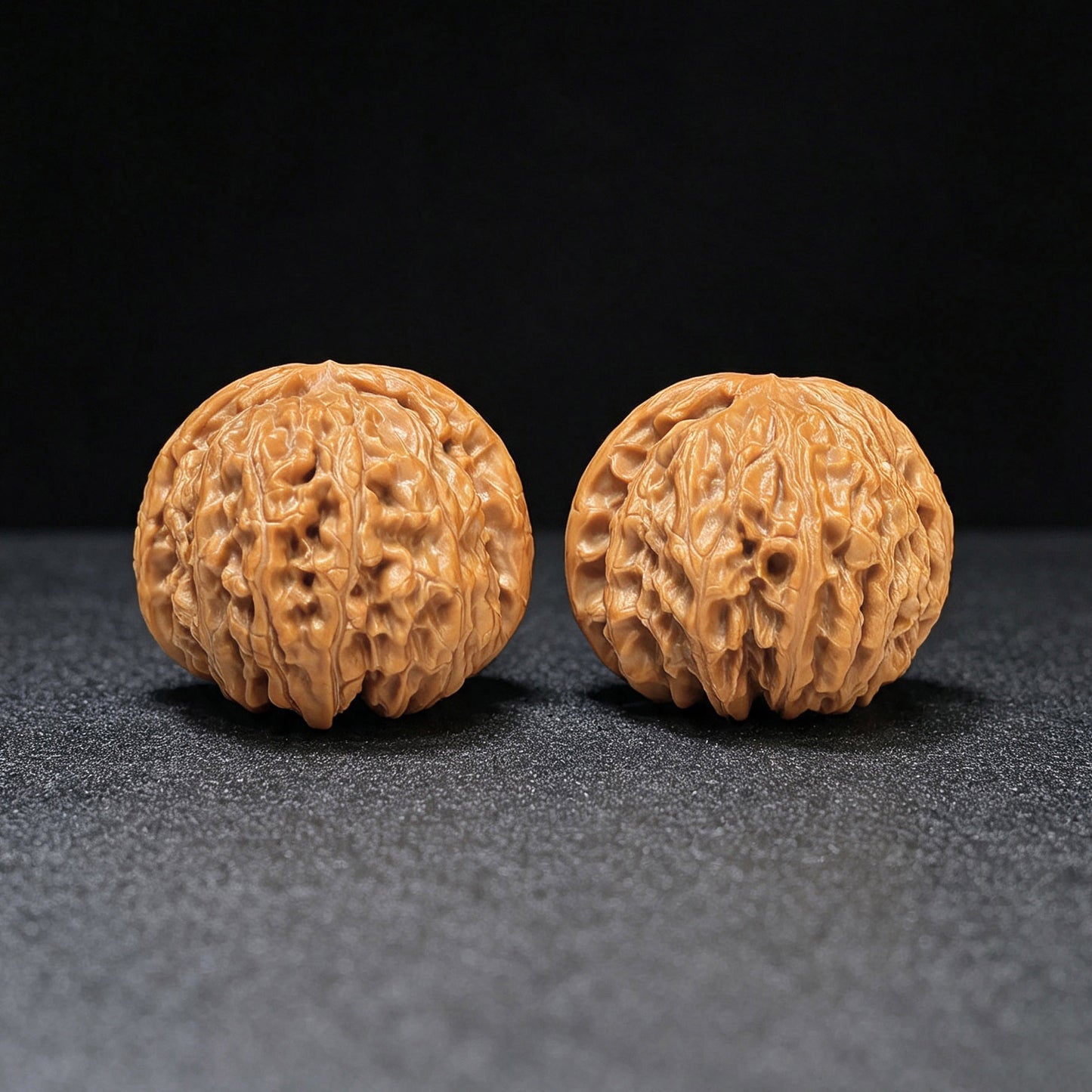 "White Lionhead" Baishizi BSJ-SY1C1 Low-Profile Wenwan Walnuts Pair | 39.0mm x 41.0mm | BSJ-SY1C1