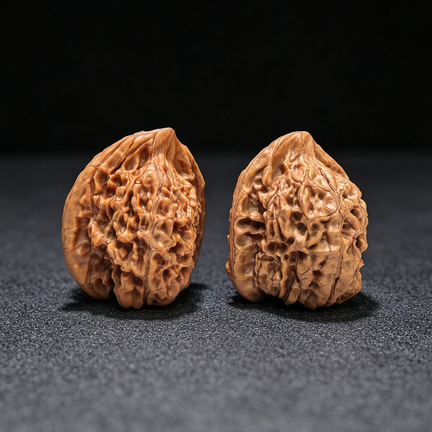 "Kylin Texture Vulture" Qilinwen Zuoshandiao Wenwan Walnuts Pair | 43.0mm x 42.0mm | QLWZSD-CG217E