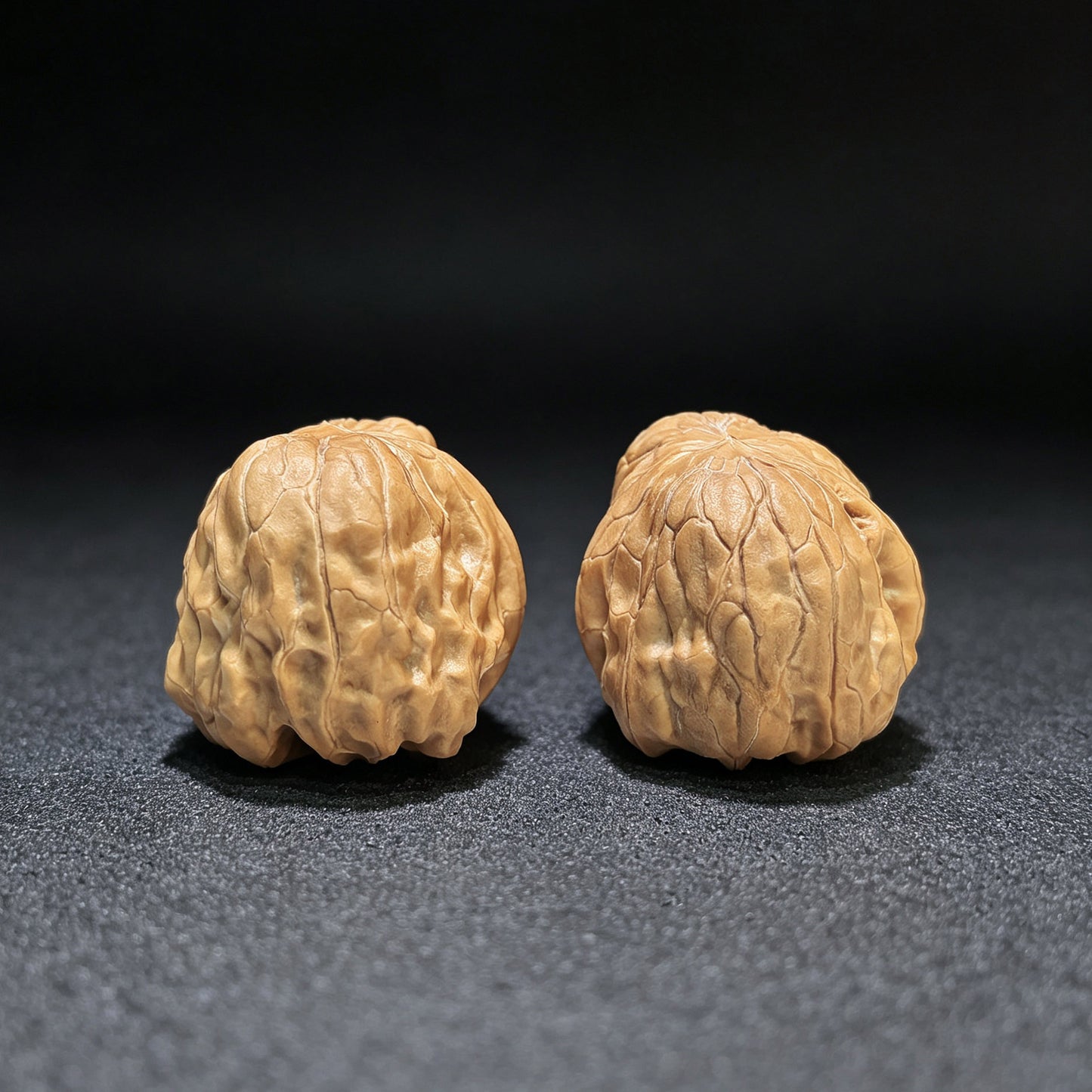 "Golden Toad Vessel" Jinchanzun JCZ-1601 Low-Profile Wenwan Walnuts Pair | 29.0mm x 34.0mm | JCZ-1601
